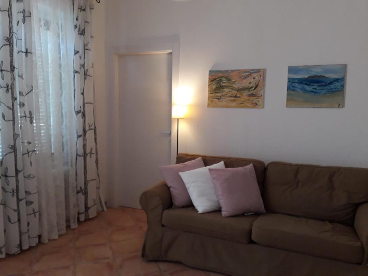 Bouganville A Apartament B&B チヴィタノーヴァ・マルケ エクステリア 写真